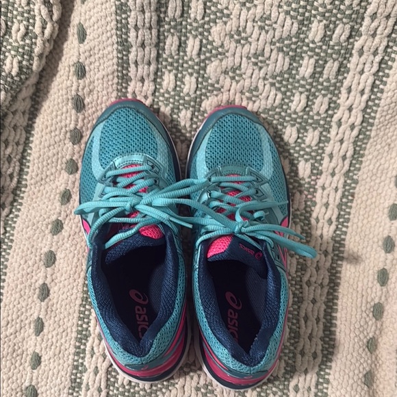 Asics Teal and Pink Athletic Shoes - Picture 3 of 3